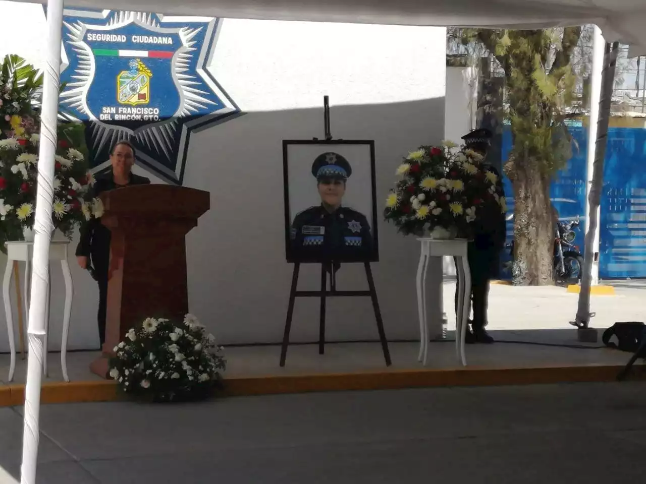 Rinden homenaje a Diana Cecilia, policía asesinada en San Francisco del Rincón