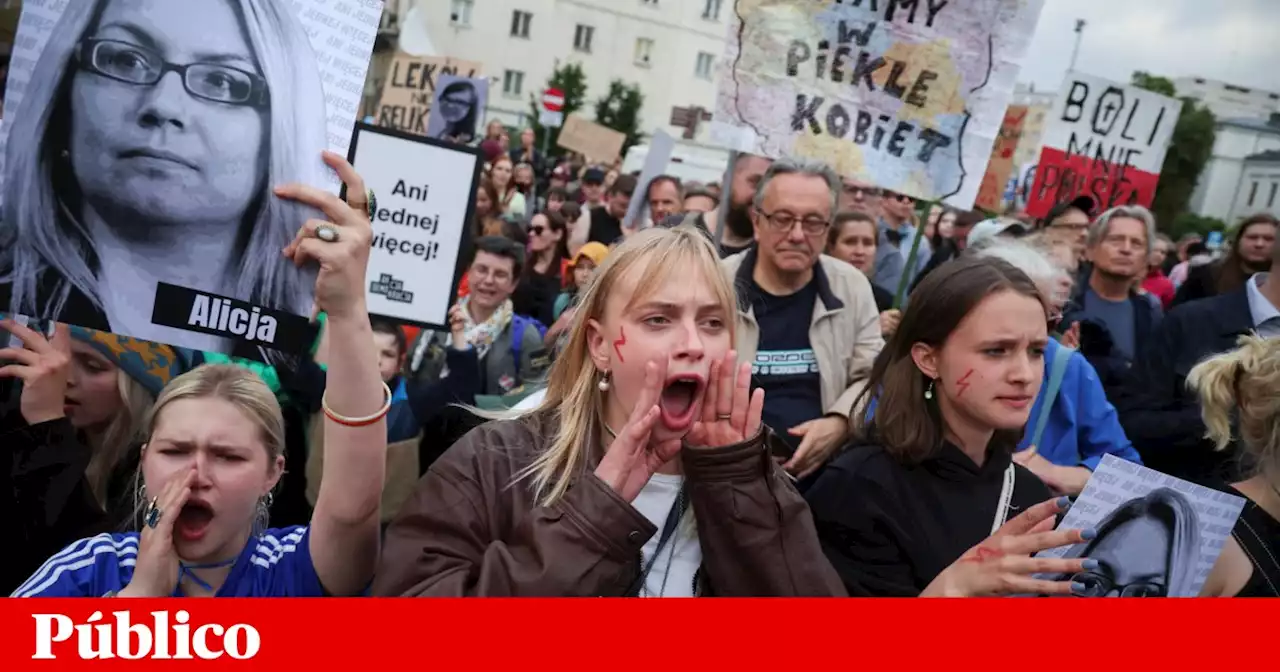 Morte de mais uma grávida gera novos protestos pelo direito ao aborto na Polónia