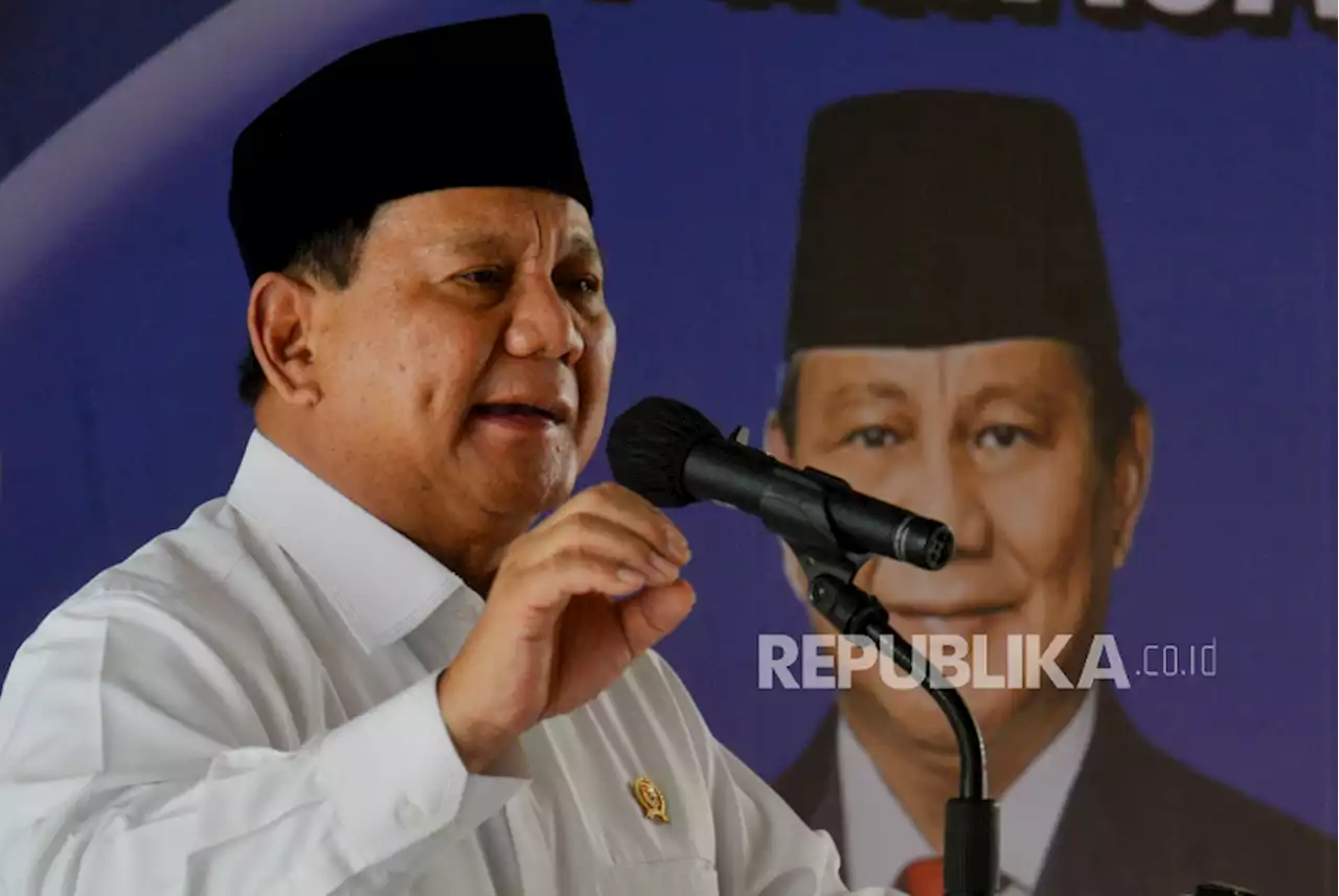 Datangi Hanggar PT Dirgantara, Prabowo Disambut Halo Halo Bandung |Republika Online