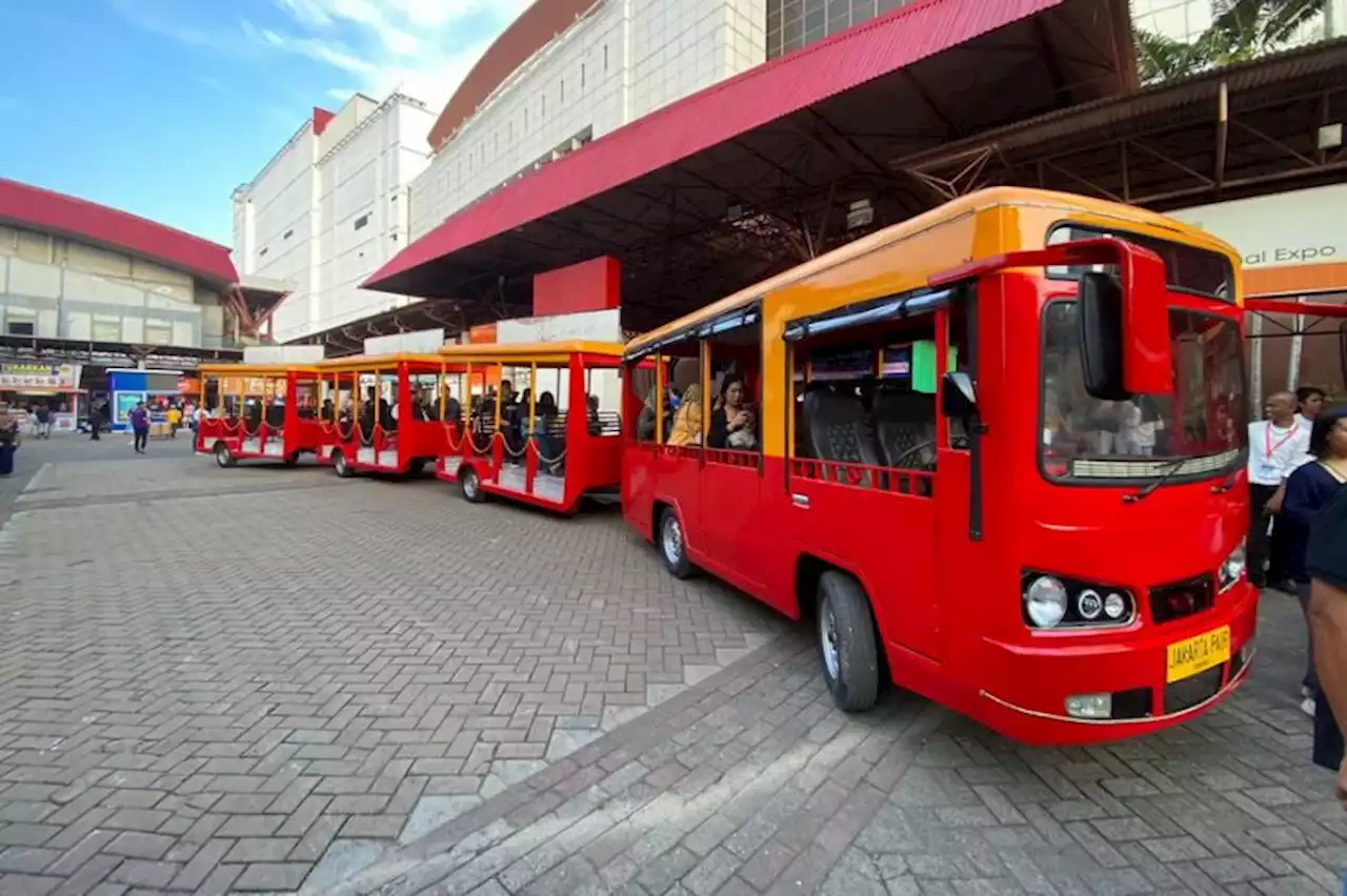 Berkeliling dengan Bus Wara-Wiri di Jakarta Fair 2023, Serasa Berada di Itaewon