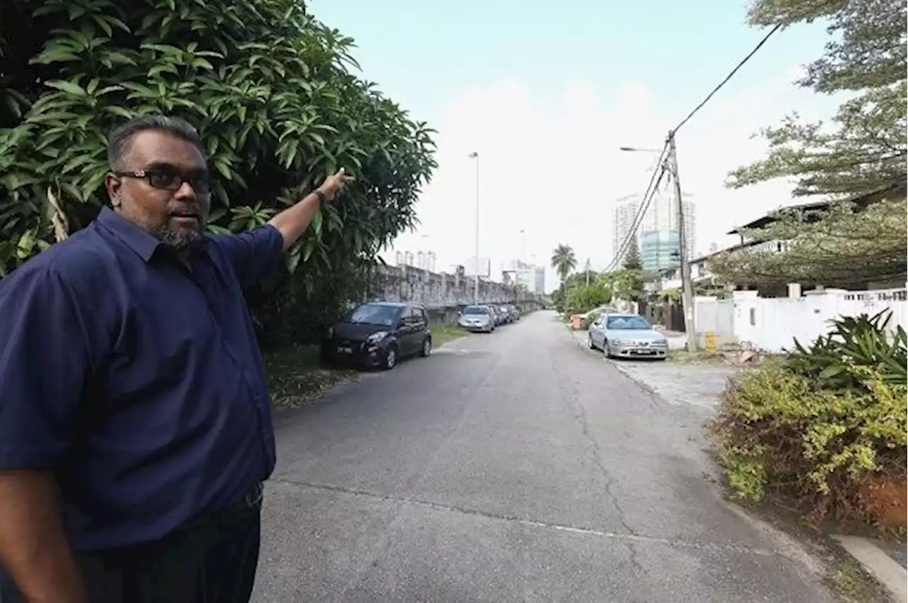 Residents fear losing homes to highway
