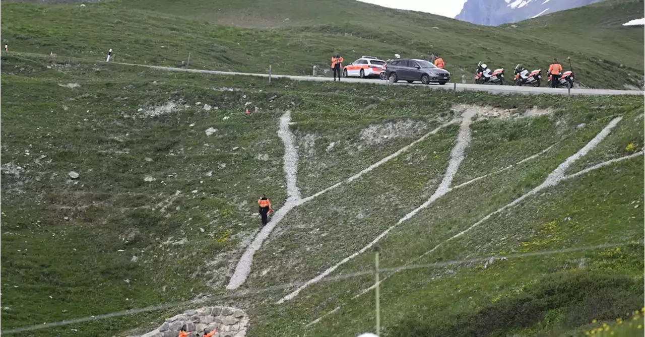 Inquiétude au Tour de Suisse après la grave chute de Gino Mäder: «Il a été réanimé, puis transporté à l’hôpital en hélicoptère»