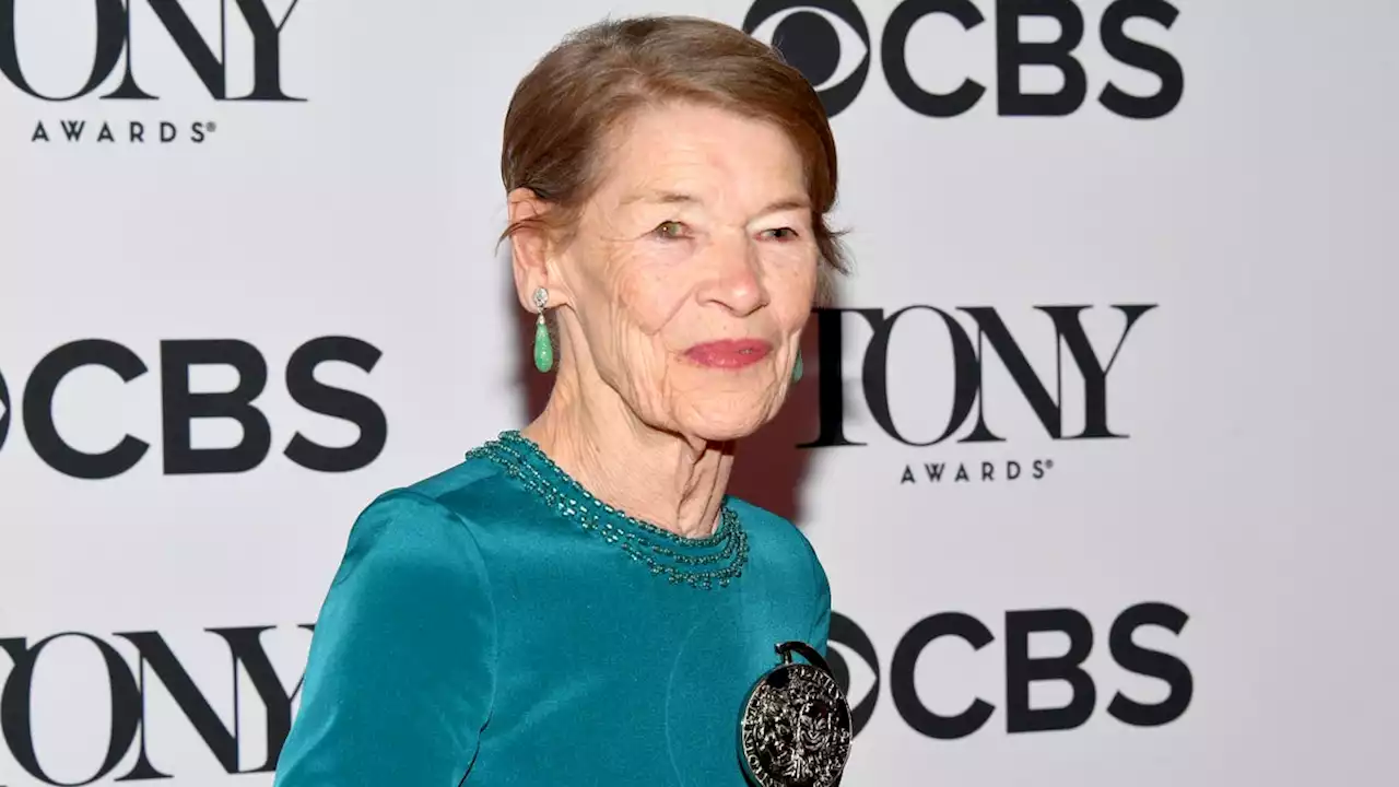 R.I.P. Glenda Jackson, two-time Oscar winning actor and politician