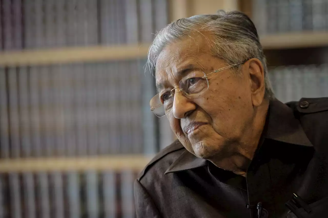 Tempoh pemerintahan 22 tahun Dr. Mahathir dicemari kontroversi kewangan, kronism - Anwar