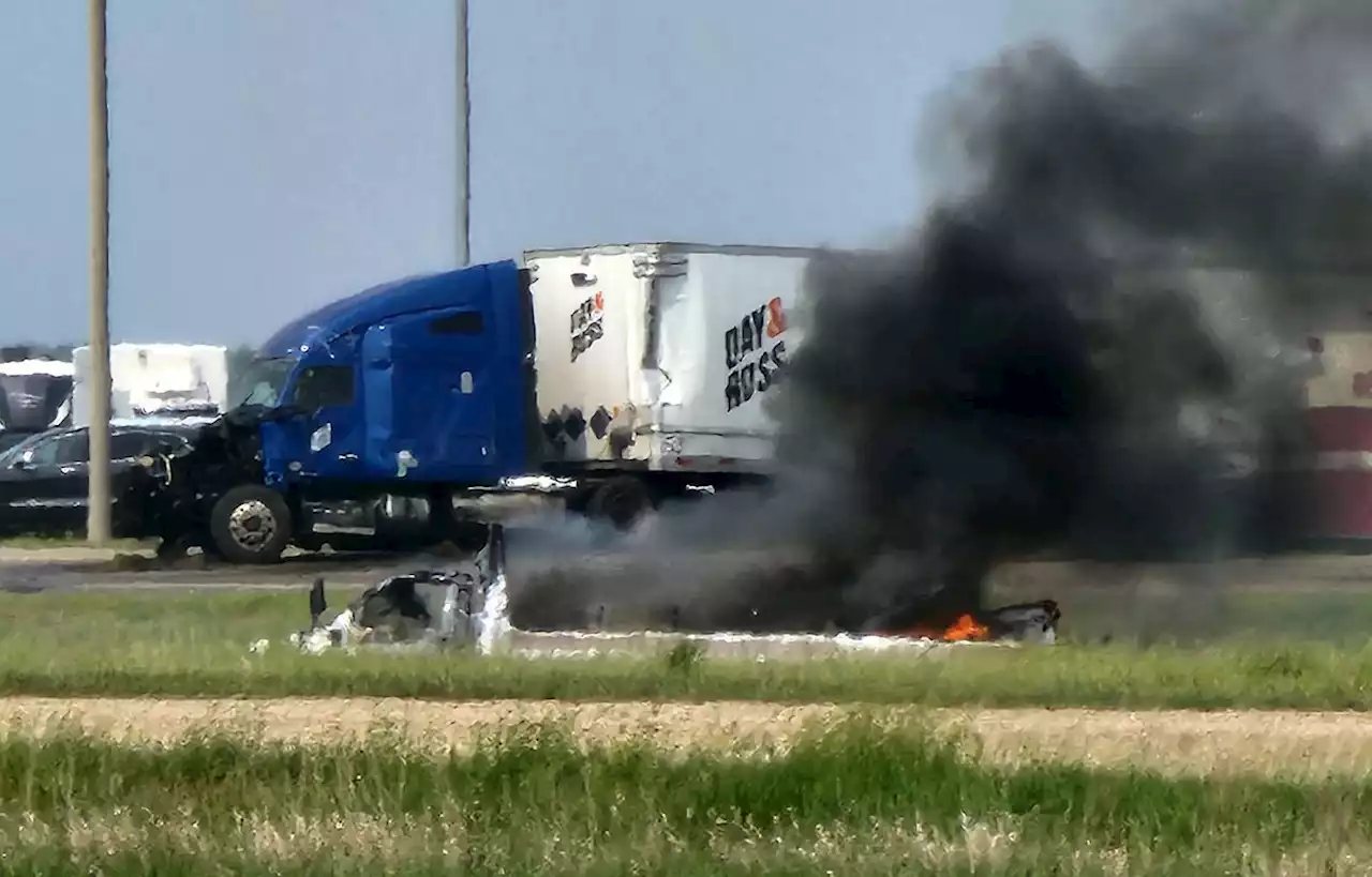 Au moins 15 morts au Canada dans un accident de la route « horrifique »