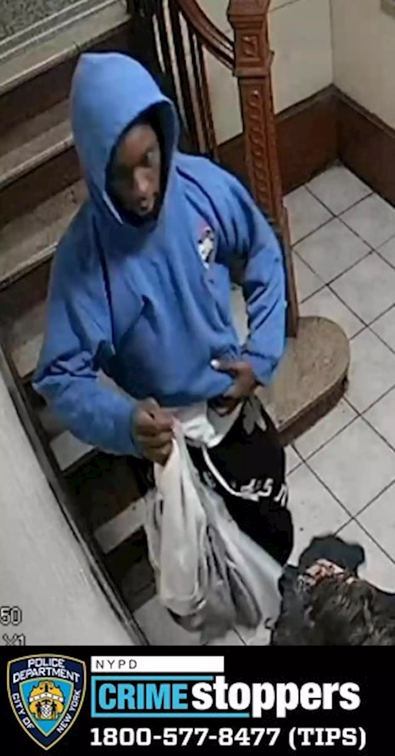 Cops release photo of man wanted in connection to fatal Bronx shooting | amNewYork