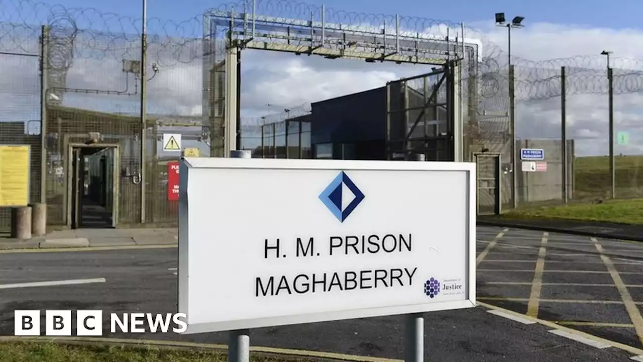 Maghaberry: Demands on prison officers unprecedented, report says