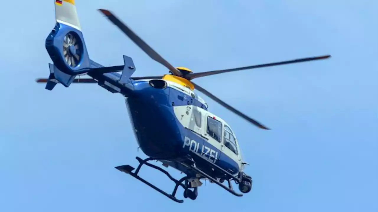 Polizei sucht mit Hubschrauber nach vermisstem Kajak-Fahrer