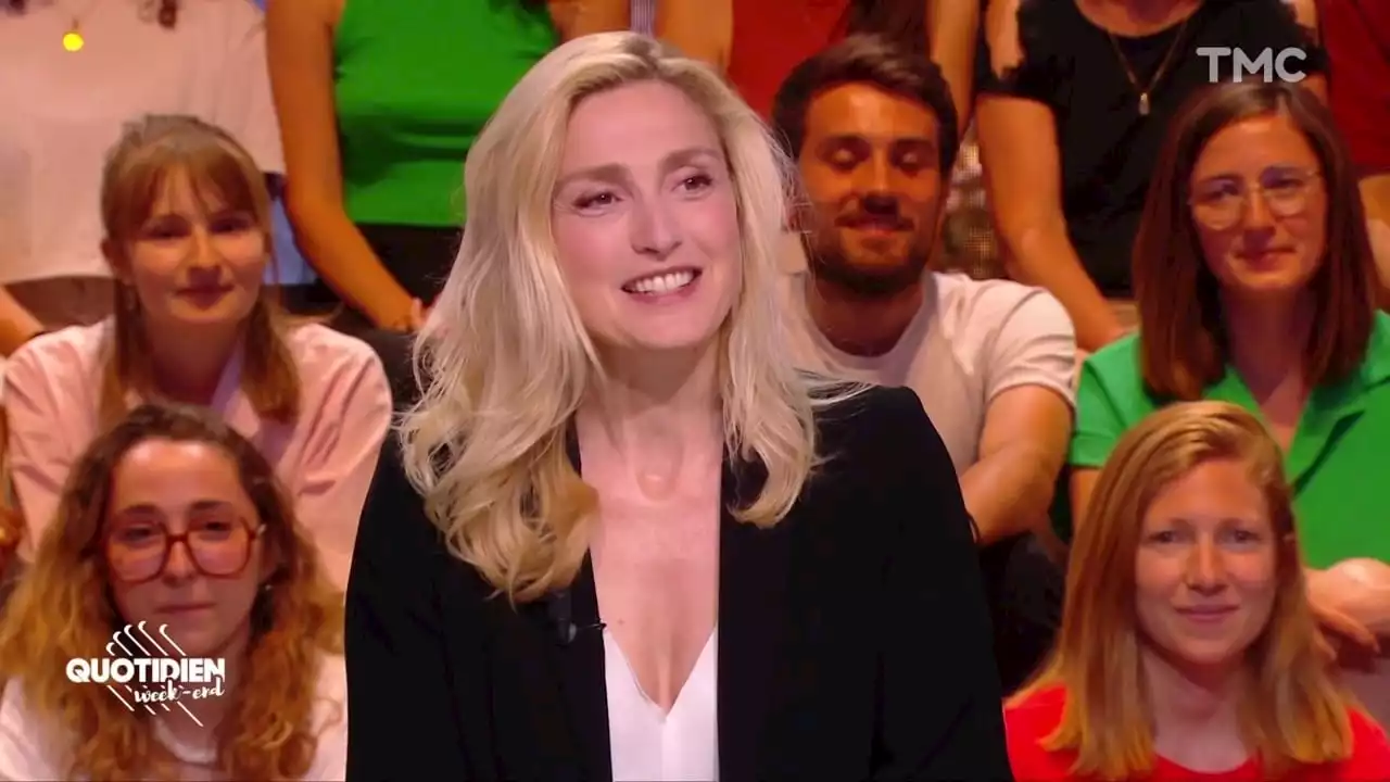 Julie Gayet : cette chanson écrite pour François Hollande qu’elle garde dans un coffre-fort - Closer