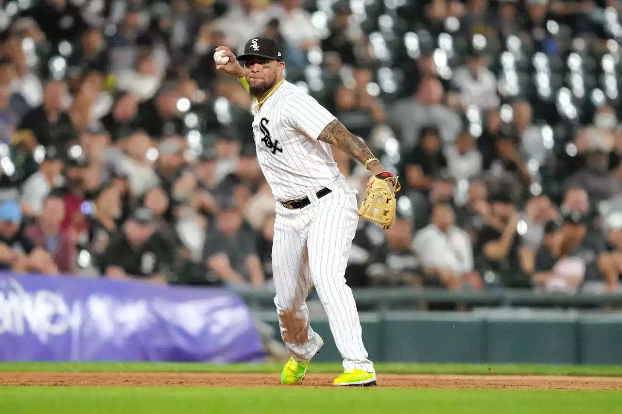 White Sox place Moncada (back) on IL; No structual damage for Clevinger