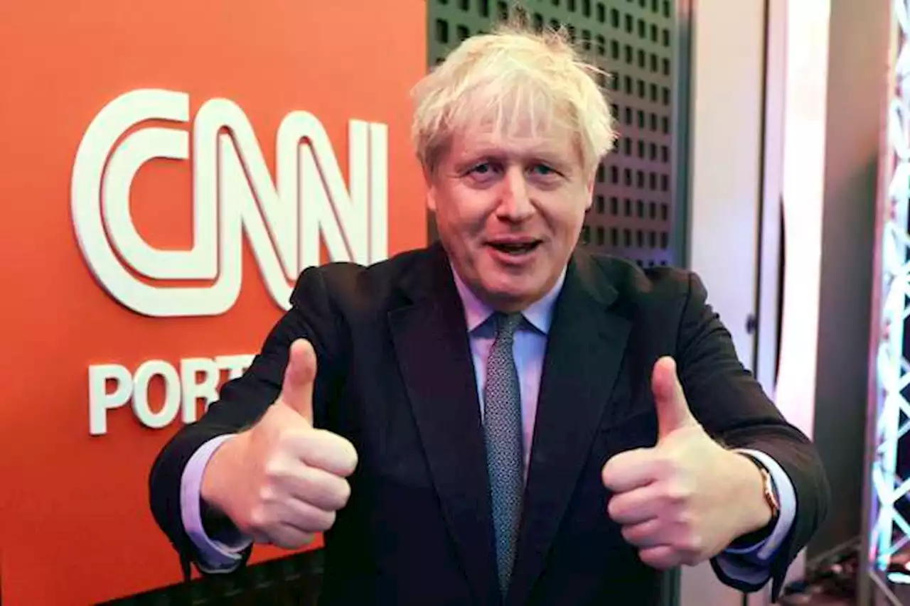 Johnson salió de la política y regresa a los medios con columna en el Daily Mail