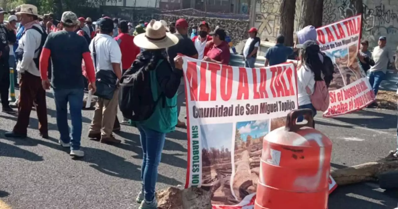 Manifestantes bloquean la México-Cuernavaca