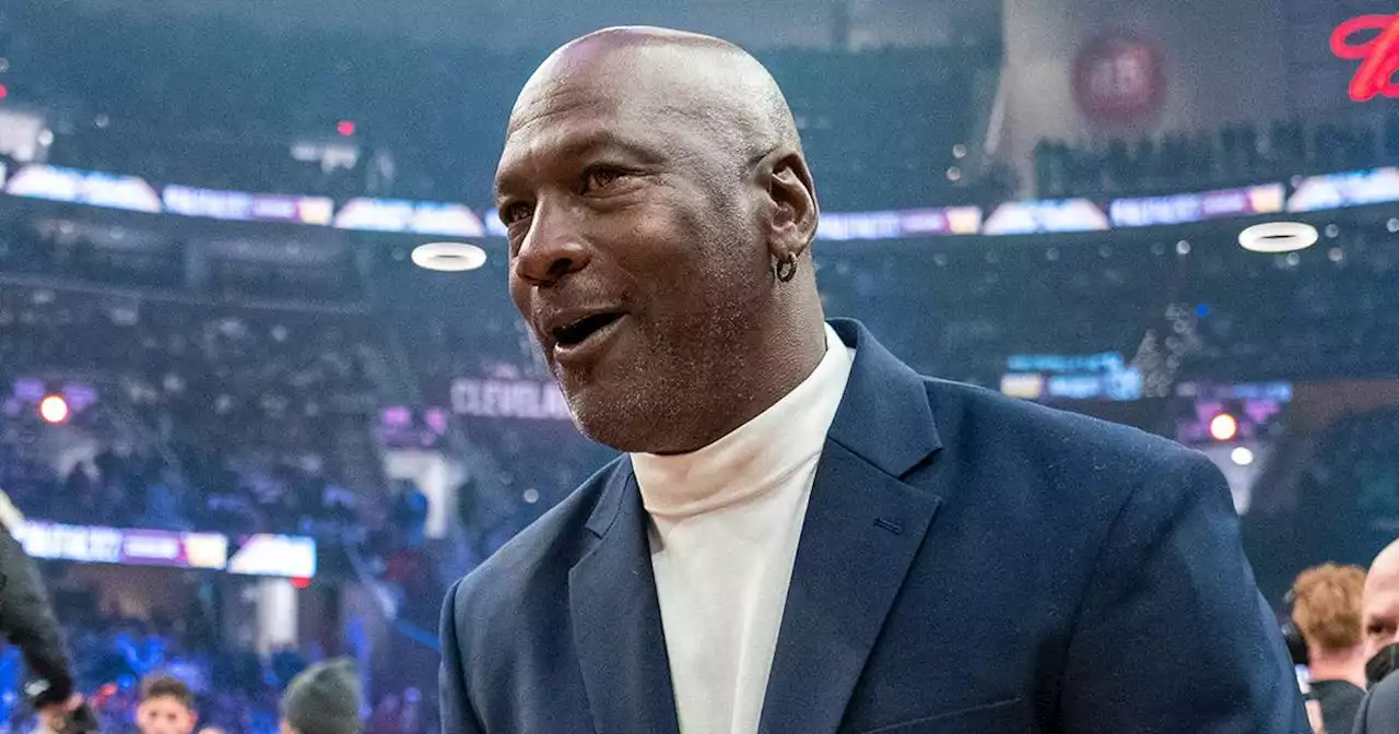 Michael Jordan termina su etapa como dueño de los Charlotte Hornets; vendió sus acciones