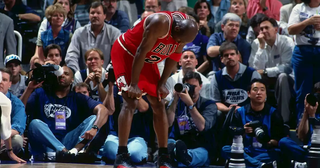 ¡Millonaria subasta! Venden míticos tenis de Jordan que usó en las finales NBA 1997