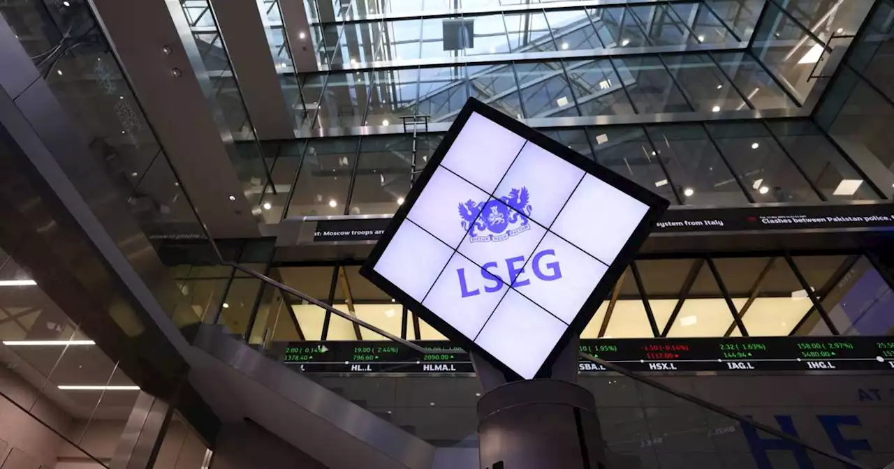 European shares close on three-week high