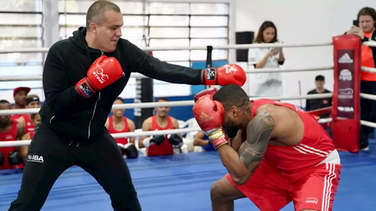 Em visita ao Brasil, presidente da IBA exalta a escola brasileira de boxe