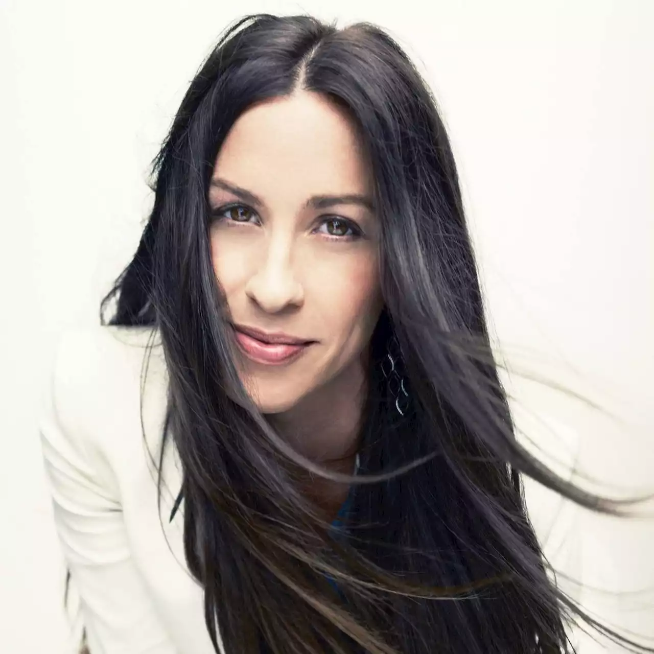 Alanis Morissette faz show no Brasil 12 anos depois