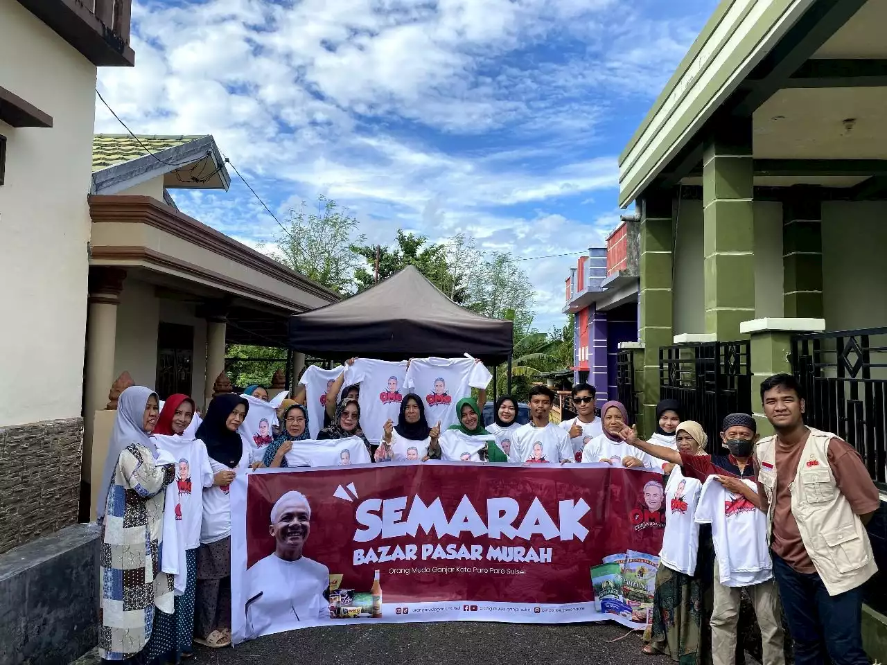 Orang Muda Ganjar Gelar Bazar Pasar Murah di Galung Maloang