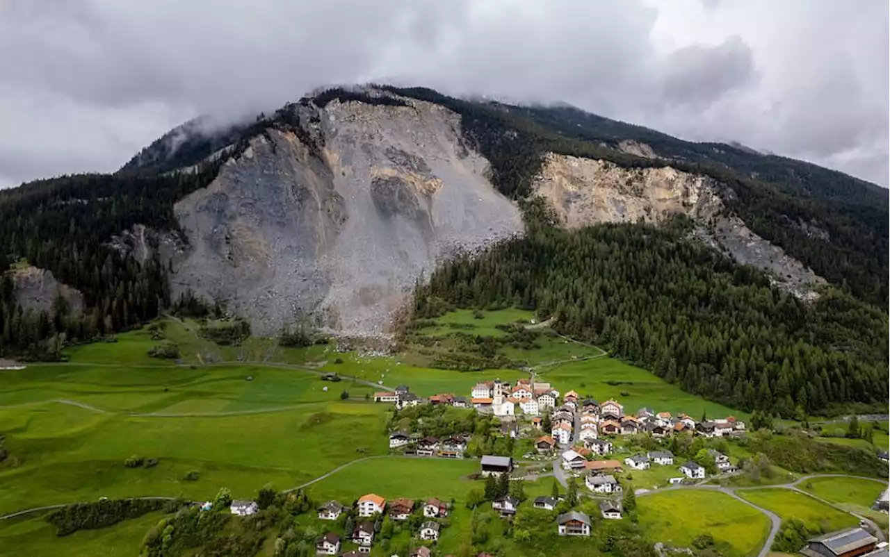 Rockslide just misses evacuated Swiss village | The Malaysian Insight