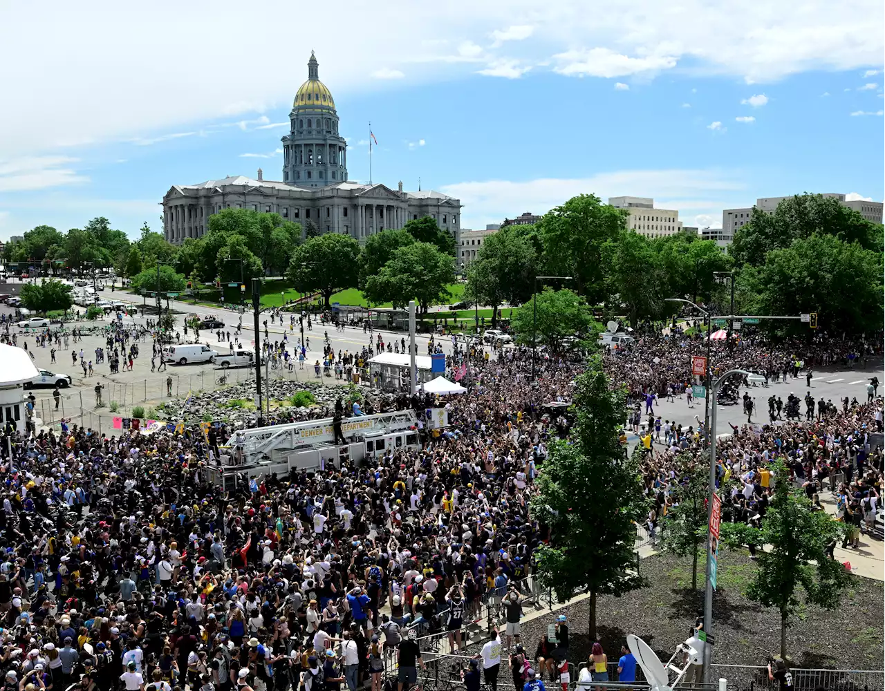 Denver police struck by firetruck during Nuggets parade left seriously injured