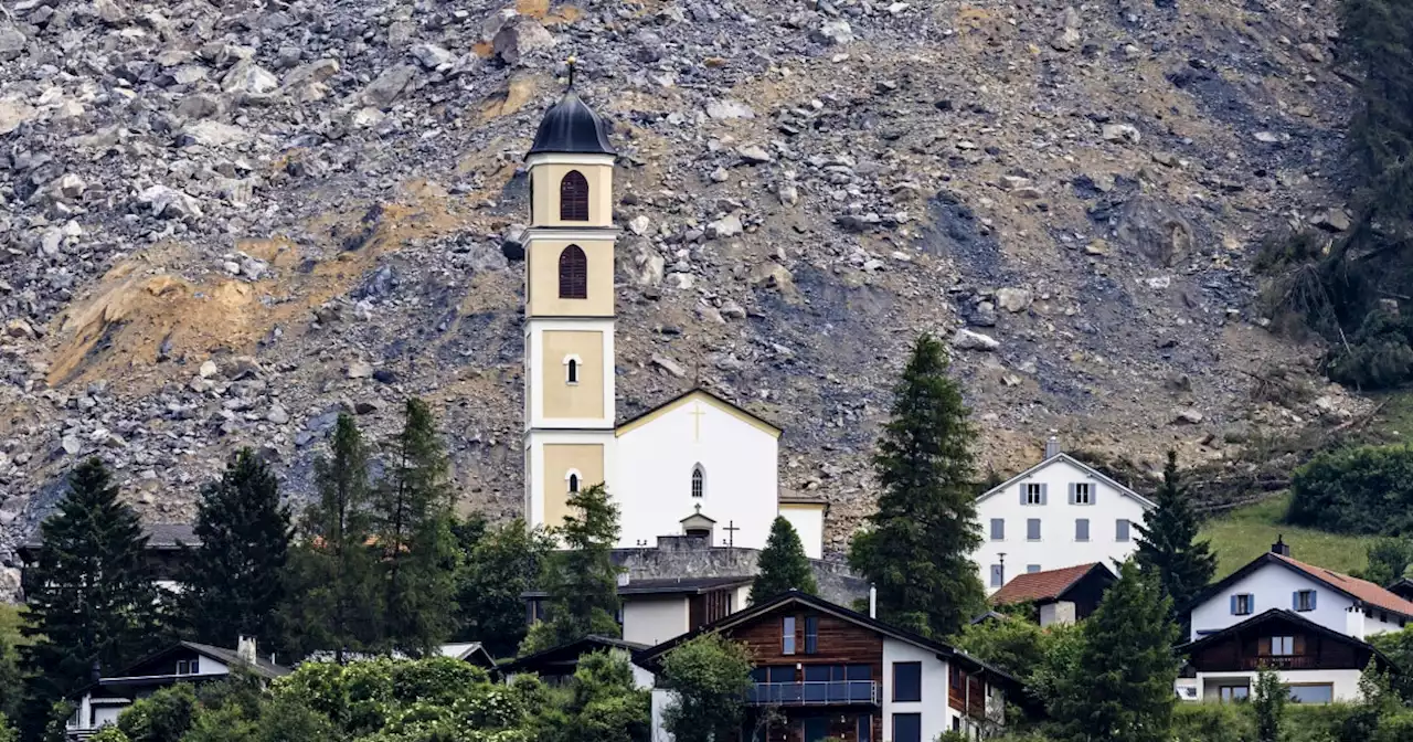 Mass of rock misses Swiss village evacuated over fears it could be wiped out