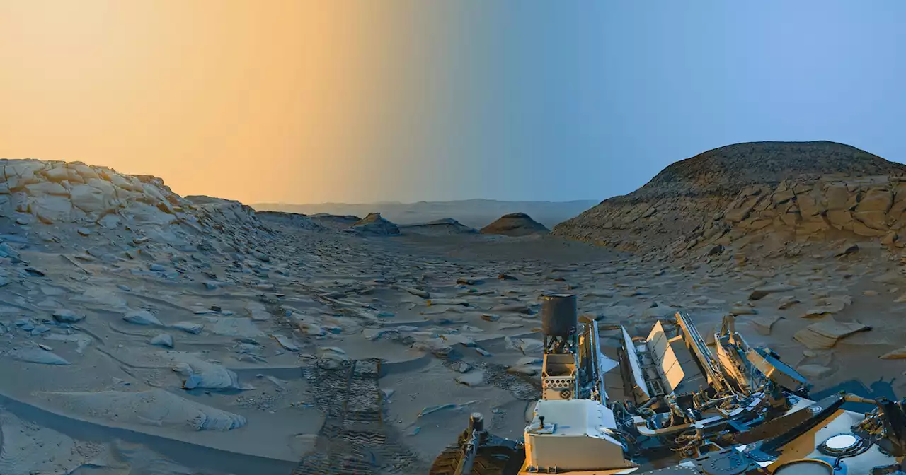 The Inside Story Behind Curiosity's Time-Blended Mars Panorama