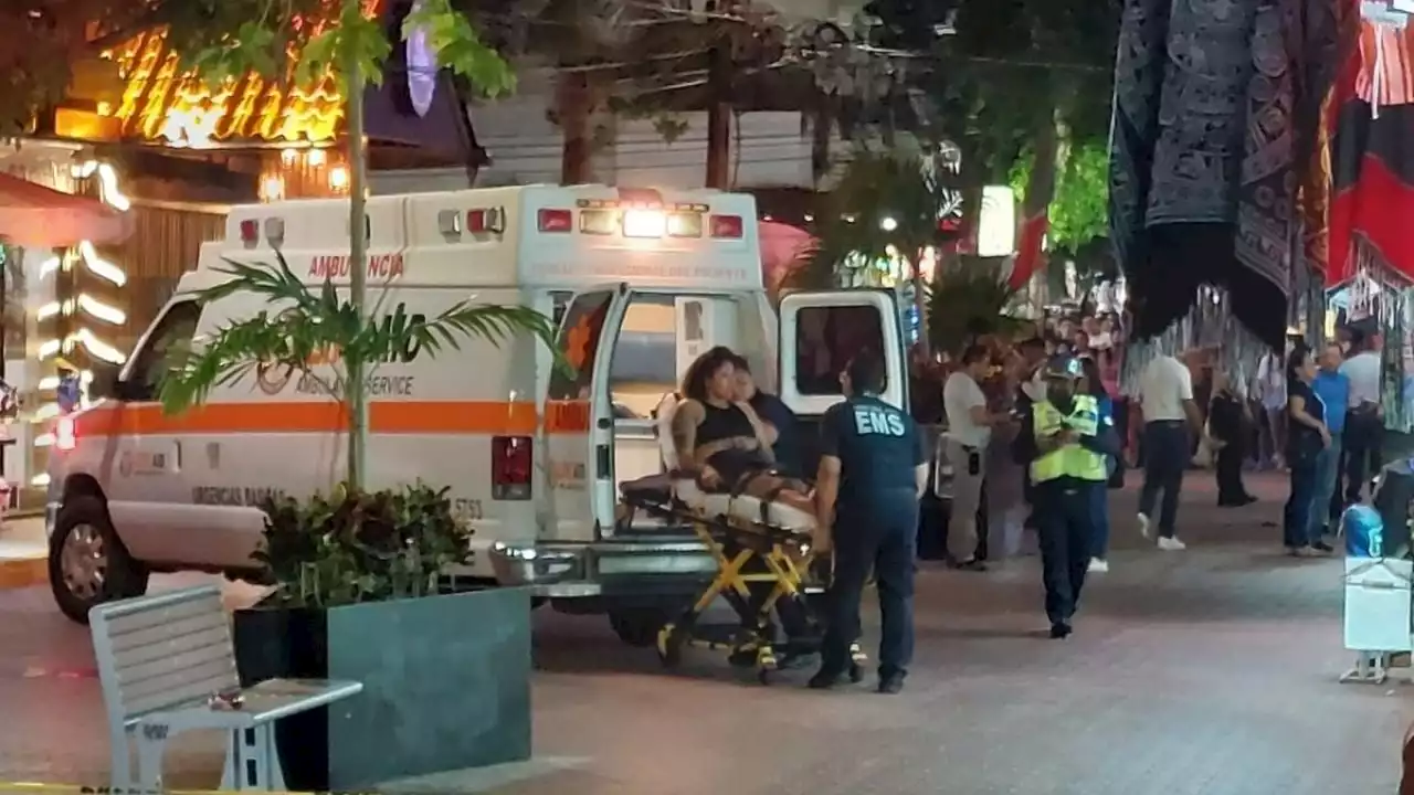 Ataques en la Quinta Avenida de Playa del Carmen dejan un muerto y dos heridos