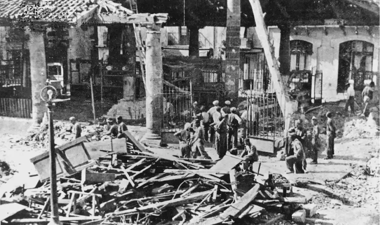 Un minuto, 226 muertos: la memoria del bombardeo fascista de Granollers emerge de los escombros