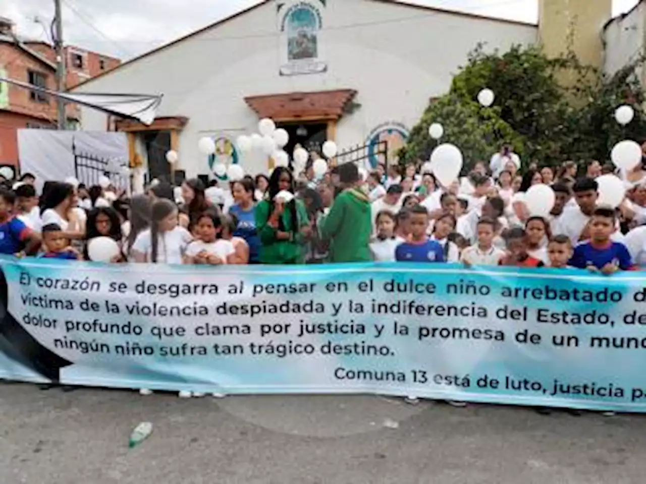 Con sentido homenaje despidieron a Alexis Gómez, el joven asesinado en Medellín - Pulzo