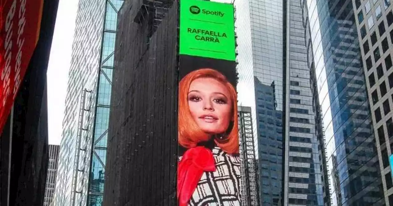 Da New York a Madrid l'omaggio a Raffaella Carrà