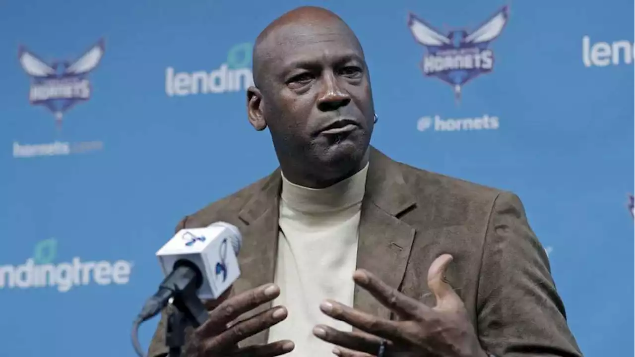 NBA: Michael Jordan vende su participación mayoritaria de los Hornets de Charlotte