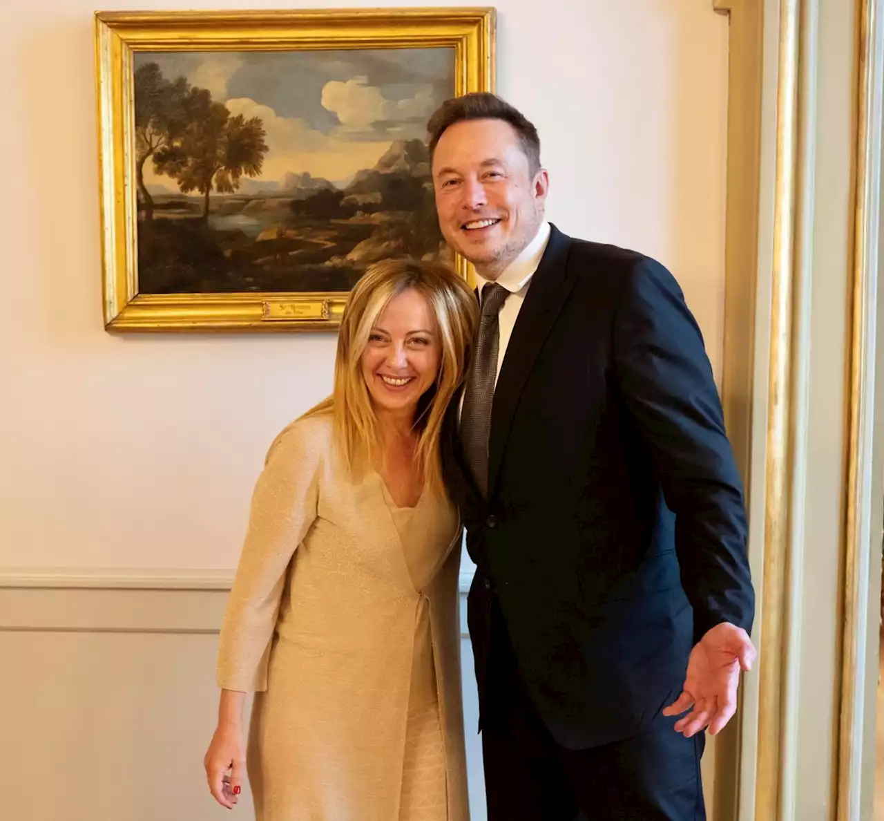 Elon Musk a Palazzo Chigi: con Meloni discusso di natalità, rischi dell’intelligenza artificiale e regole Ue