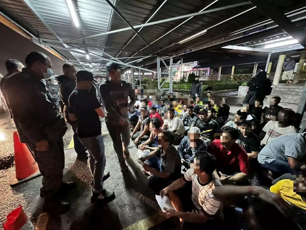 Immigration detains 35 undocumented migrants in raid at wholesale market in Selangor