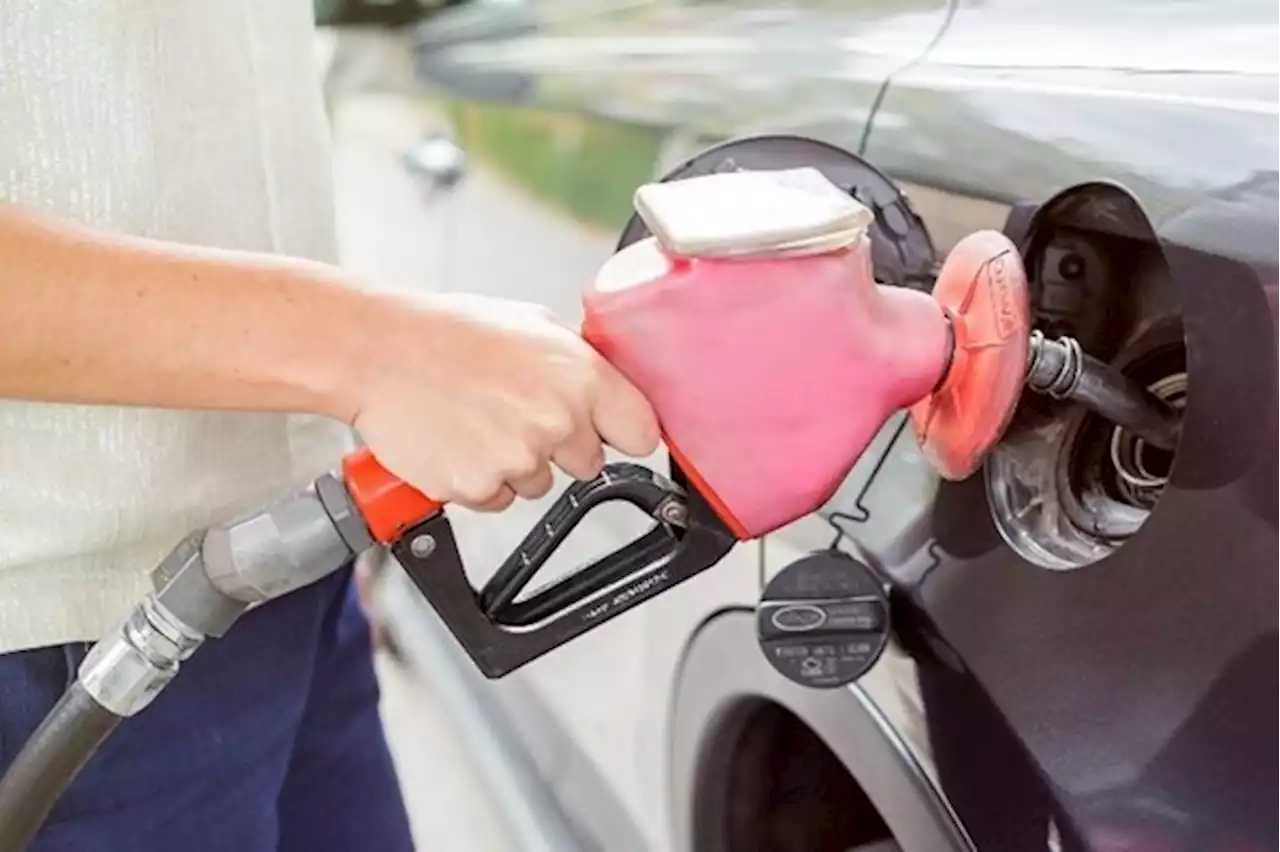 Maximize your fuel efficiency on summer road trips with these simple tips