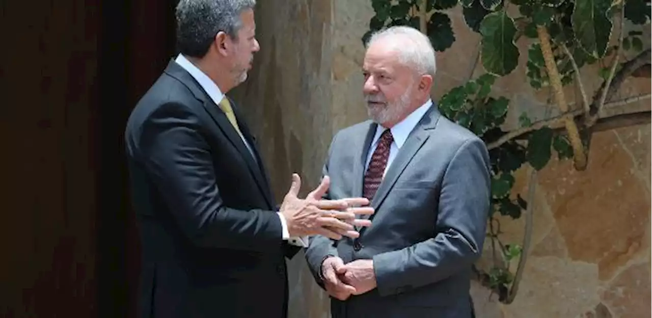 Lira se reúne com Lula, endossa nome de Sabino no Turismo e pede menos MPs