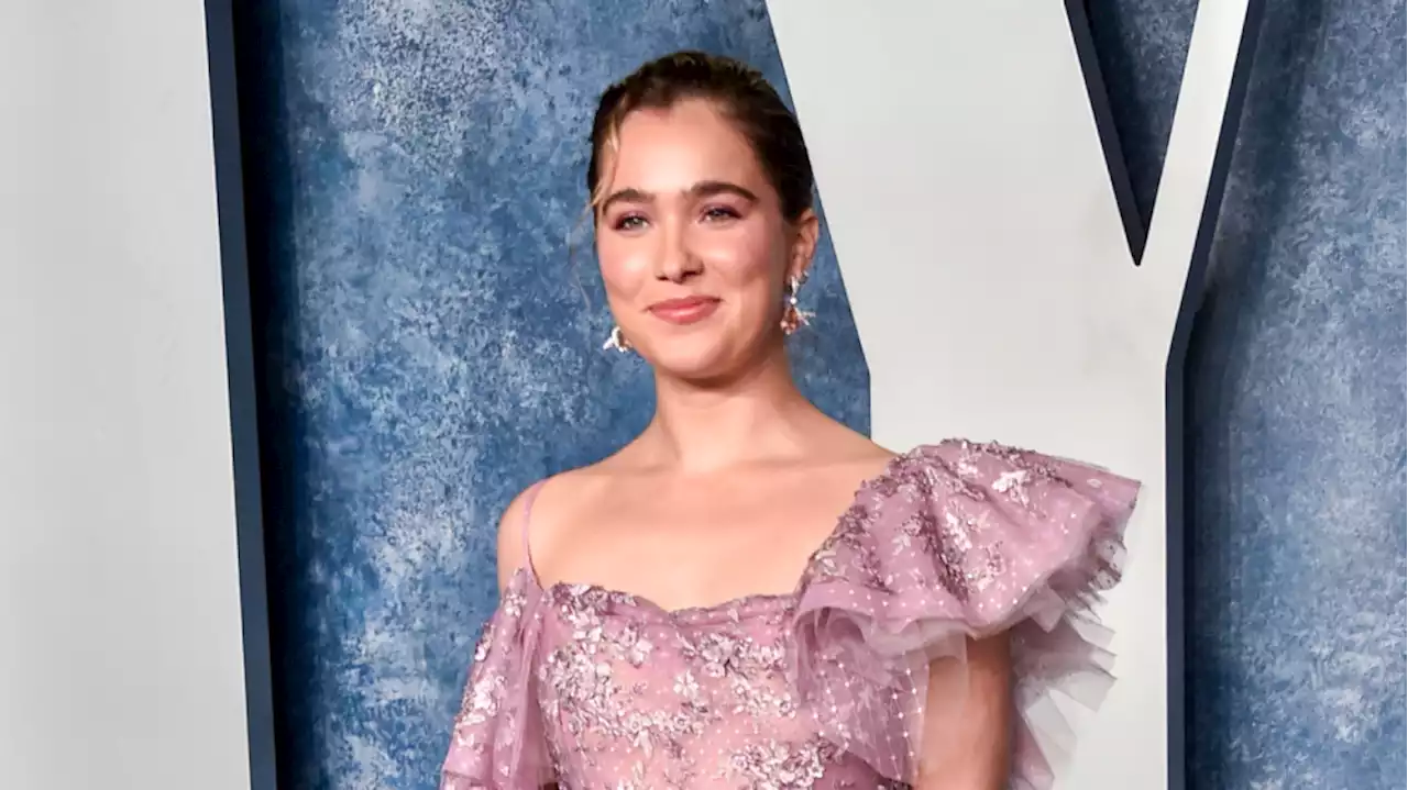 ‘White Lotus’ Star Haley Lu Richardson’s Message to Portia Haters: ‘Go to Therapy’