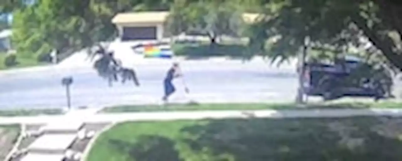 One day after Pride flag was stolen, the thief returned it with a note