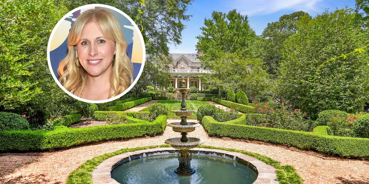 WSJ News Exclusive | ‘Something Borrowed’ Author Emily Giffin Closes Chapter on Atlanta Home