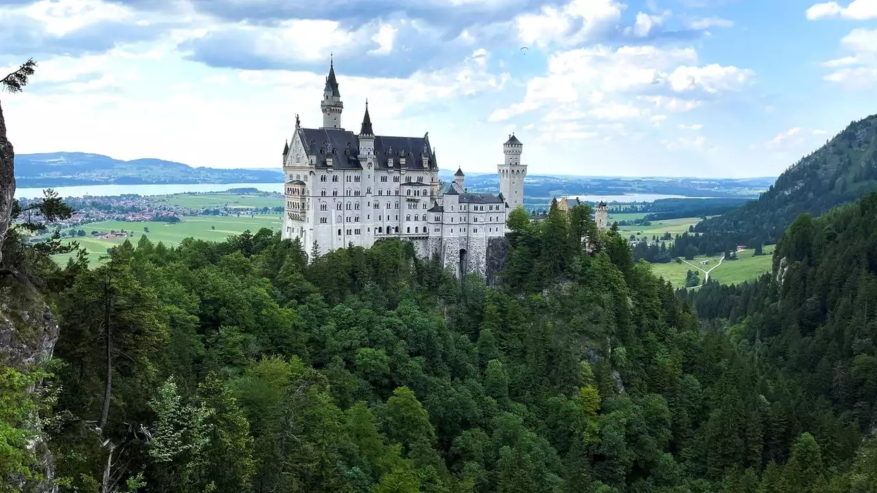 Attacke in Neuschwanstein: Ermittler suchen Zeugen-Videos