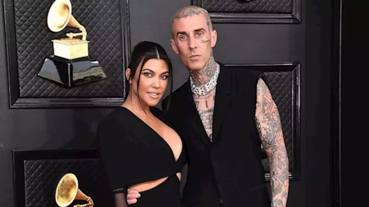 Kourtney Kardashian announces she is pregnant with Travis Barker at Blink-182 concert