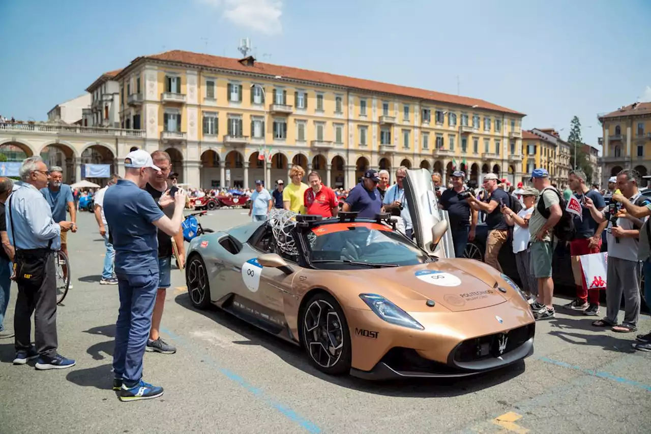 La 1000 Miglia ha attraversato il Piemonte