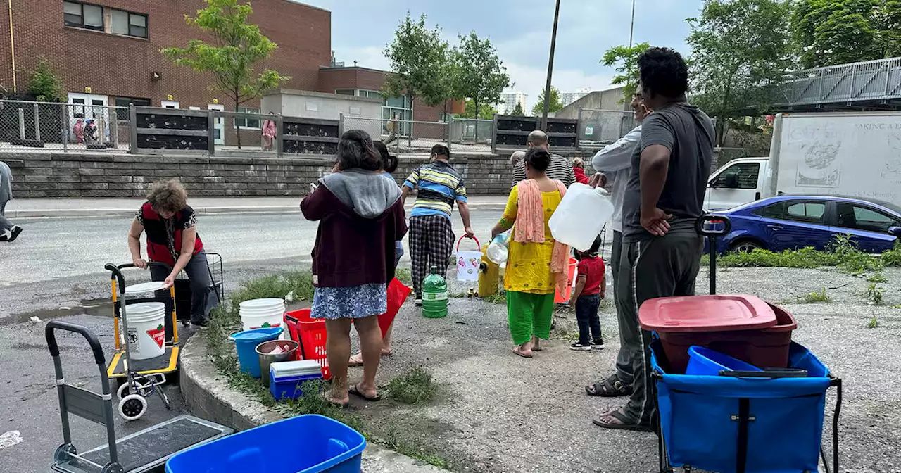 Tens of thousands of Toronto residents without water amid outage