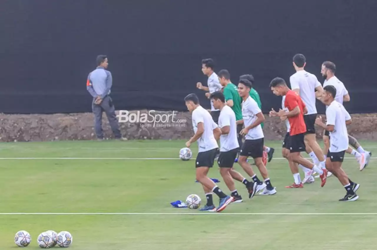 Media Argentina Penasaran Lapangan Latihan Timnas Indonesia Ditutup Kain Hitam: Ini Hanya Laga Persahabatan - Bolasport.com