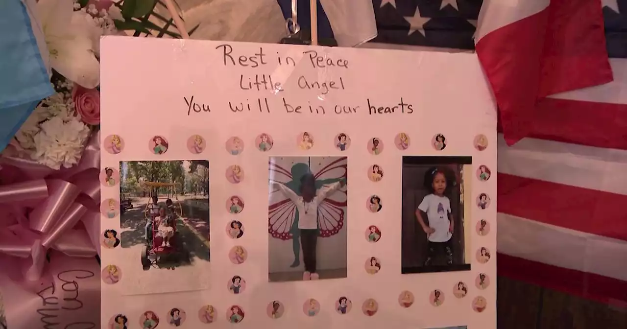 Bronx family mourning loss of 8-year-old Anadith Tanay Reyes Alvarez, who died in Border Patrol custody in Texas