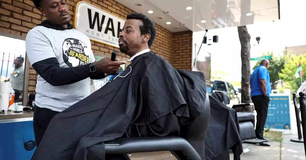 South Shore center celebrates Father’s Day with free beard trims