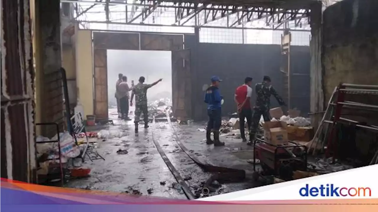 Kebakaran Gudang Sepatu Gorontalo Padam Usai 34 Jam, Kini Proses Pendinginan