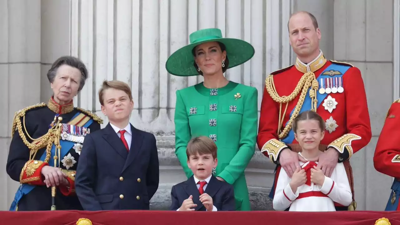 Prinz William: Hier beschützt er seine kleine Prinzessin