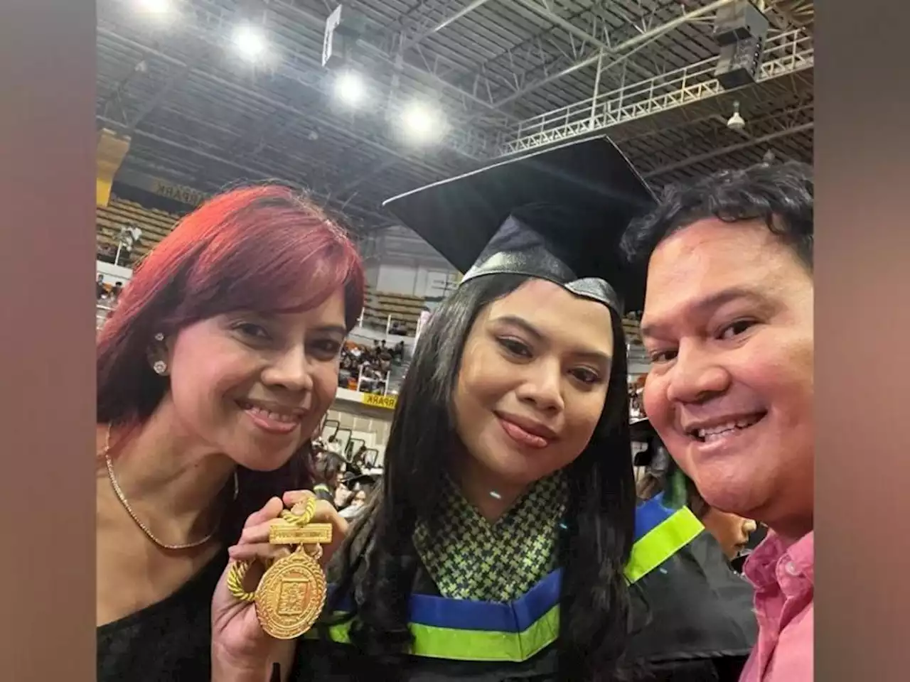 Bayani Agbayani's daughter Rosalinda Marie graduates summa cum laude in UST