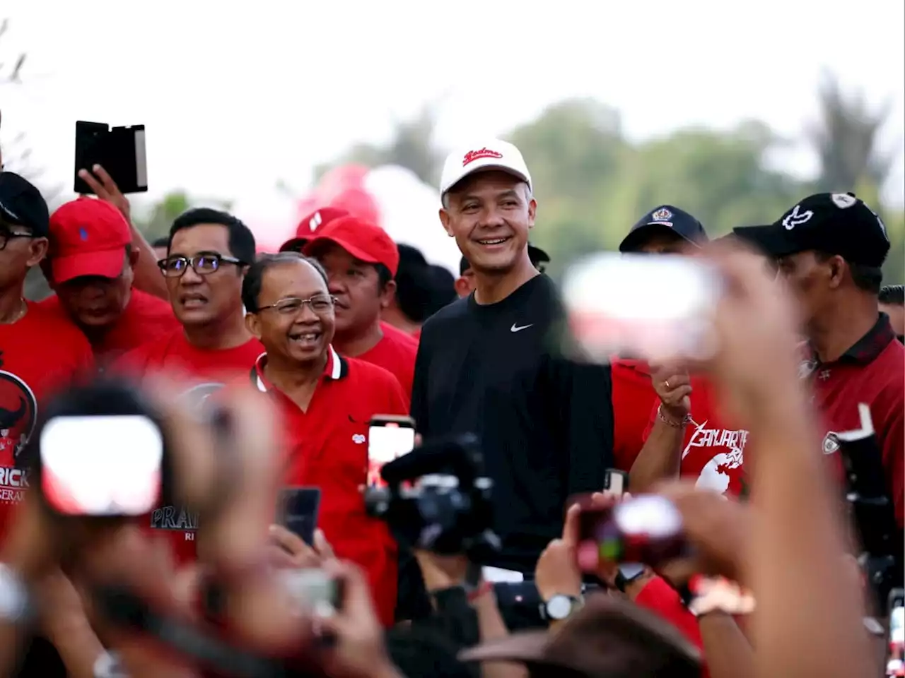 Ganjar Diteriaki Presiden saat Jalan Sehat di Bali, Sambil Tersenyum Bilang Begini