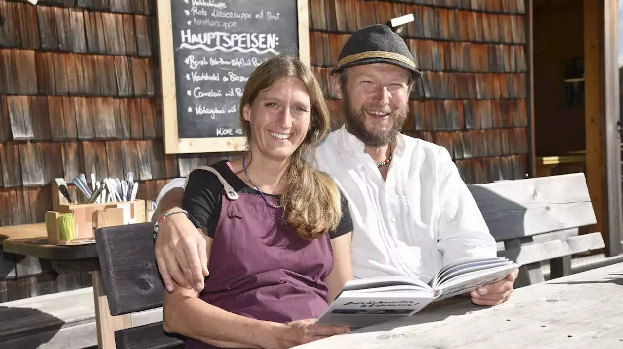 Wanderer jubeln über erste vegane Almhütte